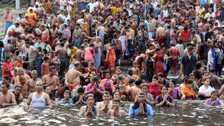লাখো পুণ্যার্থীদের অংশগ্রহণে শেষ হলো লাঙ্গলবন্দ স্নানোৎসব লাখো পুণ্যার্থীদের অংশগ্রহণে শেষ হলো লাঙ্গলবন্দ স্নানোৎসব