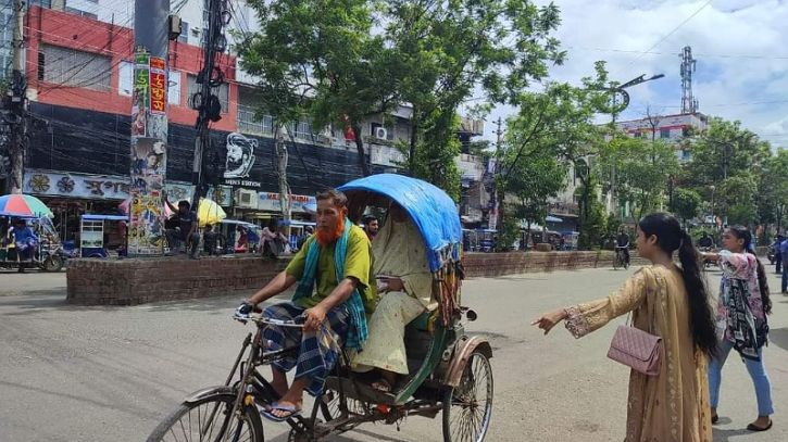 ট্রাফিক নিয়ন্ত্রণ, পরিচ্ছন্নতা, গণপ্রতিরোধের ভূমিকায় শিক্ষার্থীরা ট্রাফিক নিয়ন্ত্রণ, পরিচ্ছন্নতা, গণপ্রতিরোধের ভূমিকায় শিক্ষার্থীরা