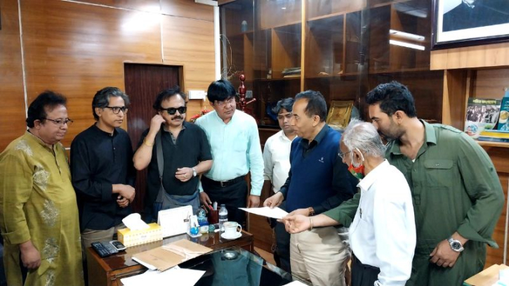গাছ কাটার প্রতিবাদে বিআইডব্লিউটিএ কে স্মারকলিপি গাছ কাটার প্রতিবাদে বিআইডব্লিউটিএ কে স্মারকলিপি