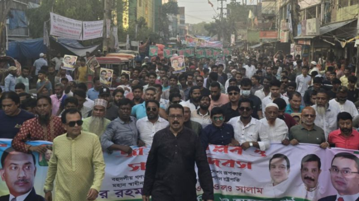 সিদ্ধিরগঞ্জে কোথায় কার মার্কেট দখল করেছেন সব জানি: রিয়াদ সিদ্ধিরগঞ্জে কোথায় কার মার্কেট দখল করেছেন সব জানি: রিয়াদ