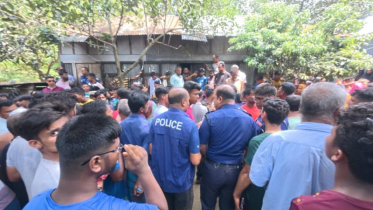 আড়াইহাজারে নারীর গলাকেটে খুন, স্বামী গ্রেপ্তার