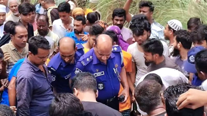 সিদ্ধিরগঞ্জে বিদ্যুৎমিস্ত্রির মরদেহ উদ্ধার, হাত ও পায়ে আঘাতের চিহ সিদ্ধিরগঞ্জে বিদ্যুৎমিস্ত্রির মরদেহ উদ্ধার, হাত ও পায়ে আঘাতের চিহ