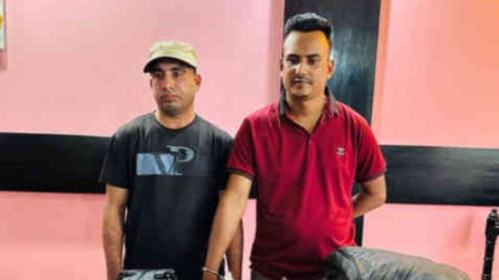সোনারগাঁয়ে সাড়ে ১৮ হাজার পিস ইয়াবাসহ দুই মাদক ব্যবসায়ী গ্রেপ্তার সোনারগাঁয়ে সাড়ে ১৮ হাজার পিস ইয়াবাসহ দুই মাদক ব্যবসায়ী গ্রেপ্তার