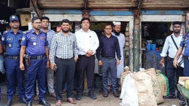 সিদ্ধিরগঞ্জে ১১১ কেজি নিষিদ্ধ পলিথিন জব্দ, ৩ প্রতিষ্ঠানকে জরিমানা