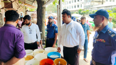 ১৮ কেজি নিষিদ্ধ পলিথিন জব্দ, তিন প্রতিষ্ঠানকে জরিমানা