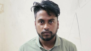 ফতুল্লায় পাসপোর্ট করতে এসে রোহিঙ্গা তরুণ গ্রেপ্তার