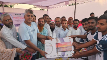 রূপগঞ্জে আরাফাত রহমান কোকো মিনিবার ফুটবল টুর্নামেন্ট অনুষ্ঠিত