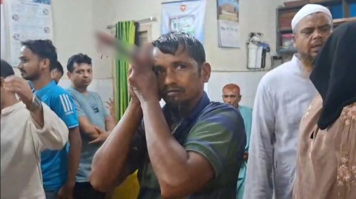 আড়াইহাজারে বিএনপির দুই পক্ষের সংঘর্ষে নারীসহ আহত ২০