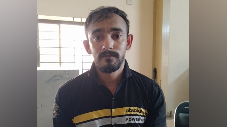 আইসিটি’র মামলায় ওসমান পরিবারের ‘ক্যাডার’ ম্যাকলিন গ্রেপ্তার