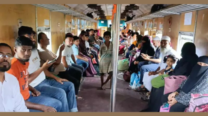 জুলাই ঘোষণাপত্র অনুষ্ঠানে অংশ নিতে ঢাকায় গেলেন ছাত্র-জনতা জুলাই ঘোষণাপত্র অনুষ্ঠানে অংশ নিতে ঢাকায় গেলেন ছাত্র-জনতা