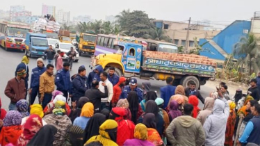 ছাঁটাইয়ের প্রতিবাদে ঢাকা-চট্টগ্রাম মহাসড়ক অবরোধ