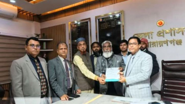 নারায়ণগঞ্জ-২: স্বতন্ত্রে আঙ্গুরের মনোনয়নপত্র জমা