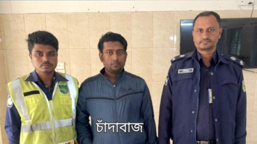 মদনপুরে পুলিশ পরিচয়ে চাঁদাবাজির অভিযোগে যুবক আটক মদনপুরে পুলিশ পরিচয়ে চাঁদাবাজির অভিযোগে যুবক আটক