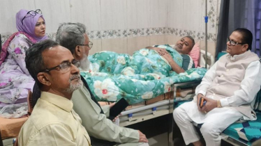 আনিসুল ইসলাম সানিকে দেখতে হাসপাতালে বীর মুক্তিযোদ্ধা মোহাম্মদ আলী আনিসুল ইসলাম সানিকে দেখতে হাসপাতালে বীর মুক্তিযোদ্ধা মোহাম্মদ আলী