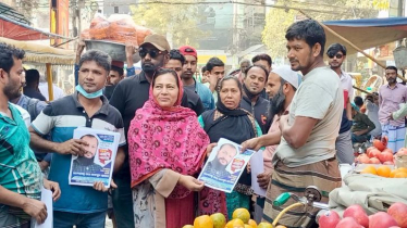 ১৫ নম্বর ওয়ার্ডে মাকসুদের পক্ষে লিফলেট বিতরণ ও গণসংযোগ