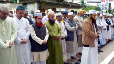 সিদ্ধিরগঞ্জে বিএনপি নেতা তারিকের বাবার জানাজা সম্পন্ন