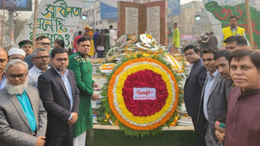 বিজয়স্তম্ভে নাসিকের পুষ্পস্তবক অর্পণ বিজয়স্তম্ভে নাসিকের পুষ্পস্তবক অর্পণ