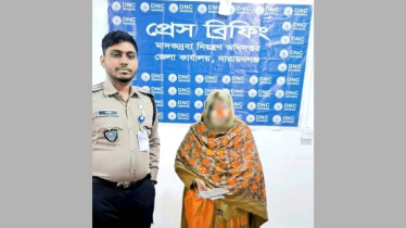 বন্দরে ইয়াবাসহ নারী মাদক ব্যবসায়ী গ্রেপ্তার বন্দরে ইয়াবাসহ নারী মাদক ব্যবসায়ী গ্রেপ্তার