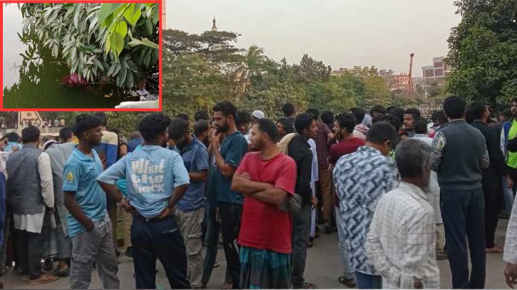 সিটি পার্কের লেকে ভাসছিল মরদেহ, পাড়ে বড়শির ছিপ