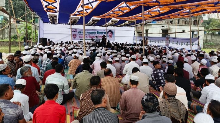 খালেদা জিয়ার রোগমুক্তি কামনায় মান্নানের দোয়া ও মিলাদ মাহফিল