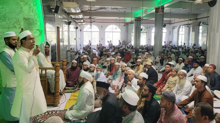 খালেদা জিয়ার সুস্থতা কামনায় মাসুদুজ্জামানের দোয়া