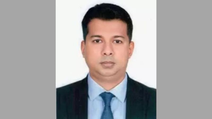 নতুন ডিসির সামনে ৫ চ্যালেঞ্জ নতুন ডিসির সামনে ৫ চ্যালেঞ্জ