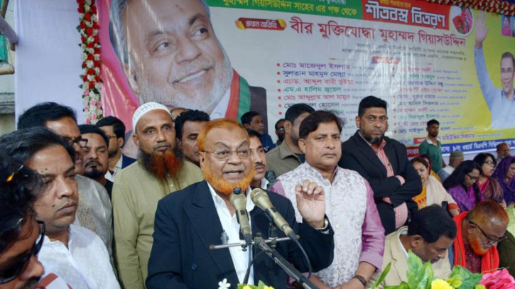 অন্তর্বর্তী সরকারের মূল দায়িত্ব গণতন্ত্র ফিরিয়ে আনা: গিয়াসউদ্দিন অন্তর্বর্তী সরকারের মূল দায়িত্ব গণতন্ত্র ফিরিয়ে আনা: গিয়াসউদ্দিন