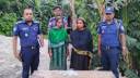 ফতুল্লায় যৌথ বাহিনীর অভিযানে মাদকসহ ২ নারী আটক