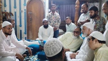 মুকুলকে দেখতে গেলেন জামায়াত নেতা মাওলানা মঈনুদ্দিন আহমাদ