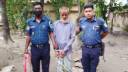 সিদ্ধিরগঞ্জে যৌথ বাহিনীর অভিযানে মাদক ও দেশীয় অস্ত্রসহ আটক ১