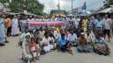 ফতুল্লায় জলাবদ্ধতা নিরসনের দাবিতে সড়ক অবরোধ