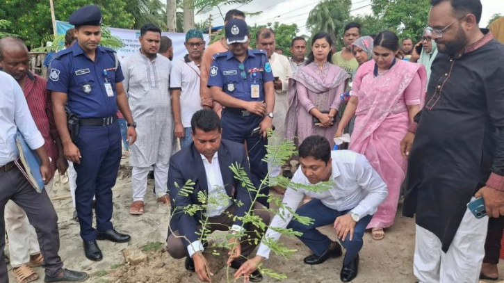 নারায়ণগঞ্জকে গ্রীন সিটিতে পরিণত করার চেষ্টা করছি: ডিসি