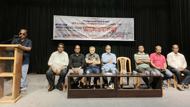 ‘মবের কাছে সরকার জিম্মি হয়ে আছে’ ‘মবের কাছে সরকার জিম্মি হয়ে আছে’