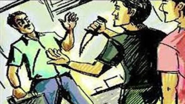 ফতুল্লার লিংক রোডে সন্তানের গলায় ছুরি ধরে সর্বস্ব লুট