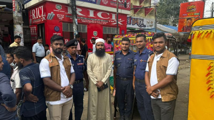 পরিচ্ছন্ন নারায়ণগঞ্জ গড়তে জেলা প্রশাসনের বিশেষ অভিযান পরিচ্ছন্ন নারায়ণগঞ্জ গড়তে জেলা প্রশাসনের বিশেষ অভিযান