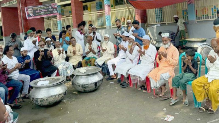 মুজিব বঙ্গবন্ধু হলে যুদ্ধের সময় দেশ ছেড়ে পালাতেন না: মুকুল মুজিব বঙ্গবন্ধু হলে যুদ্ধের সময় দেশ ছেড়ে পালাতেন না: মুকুল