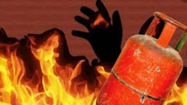 আড়াইহাজারে গ্যাস লিকেজ থেকে বিস্ফোরণ, দগ্ধ ৪ শ্রমিক
