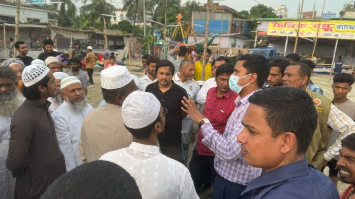 ফতুল্লায় শ্রমিক দল নেতার মেলার নামে জুয়া, ভেঙে দিল প্রশাসন ফতুল্লায় শ্রমিক দল নেতার মেলার নামে জুয়া, ভেঙে দিল প্রশাসন