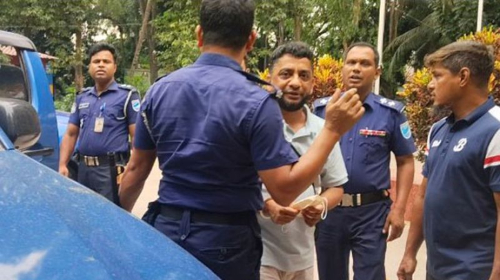 সোনারগাঁয়ের মাসুম চেয়ারম্যান রিমাণ্ডে সোনারগাঁয়ের মাসুম চেয়ারম্যান রিমাণ্ডে