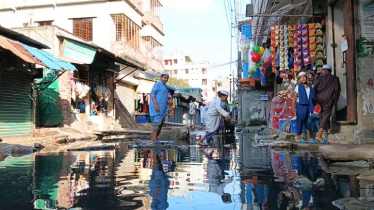 ড্রেনেজ প্রকল্পে ধীরগতিতে ভোগান্তি এলাকাবাসীর, বাড়ছে ডেঙ্গু শঙ্কা