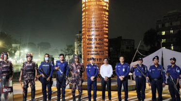 সাধারণ মানুষের নিরাপত্তায় জেলাজুড়ে যৌথ বাহিনীর টহল সাধারণ মানুষের নিরাপত্তায় জেলাজুড়ে যৌথ বাহিনীর টহল