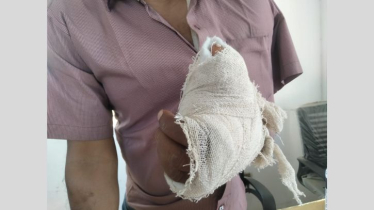 বন্দরে স্ট্রিল মিলের কর্মকর্তাকে কুপিয়ে অর্ধলাখ টাকা লুট