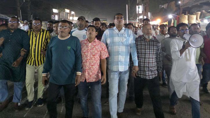 আওয়ামী লীগের নাশকতা ঠেকাতে ফতুল্লায় বিএনপির বিক্ষোভ মিছিল
