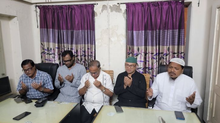 শিপন ও শাওনের মায়ের স্মরণে সাংবাদিক ইউনিয়নের শোকসভা ও দোয়া