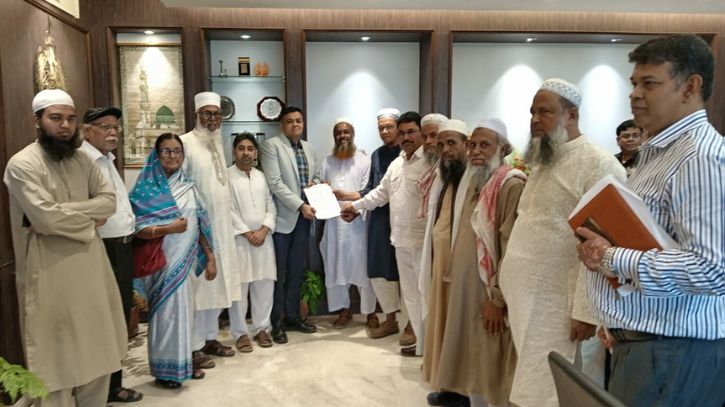 অবৈধ স্থাপনা উচ্ছেদ ও দ্রুত কদমরসুল সেতু বাস্তবায়নের দাবি