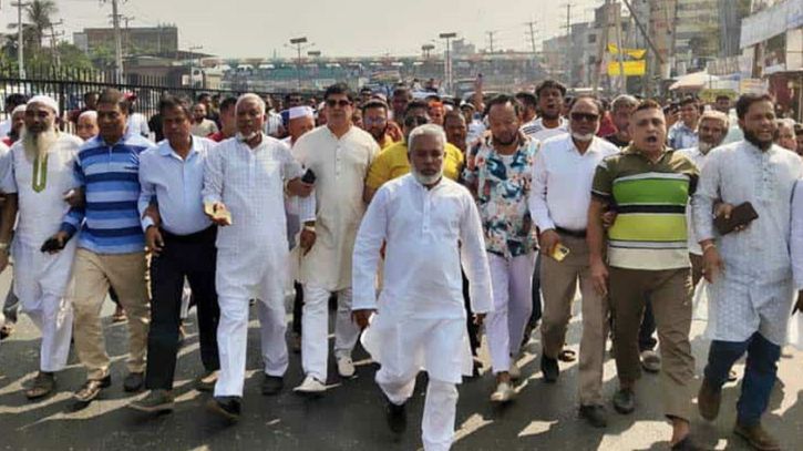 আওয়ামী লীগের লকডাউনের বিরুদ্ধে রাজপথে মান্নান