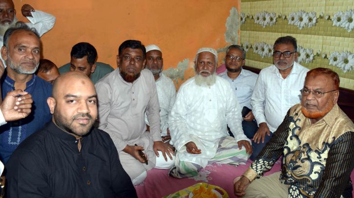 ফতুল্লায় অসুস্থ বিএনপি নেতা হেলালউদ্দিনের পাশে গিয়াসউদ্দিন