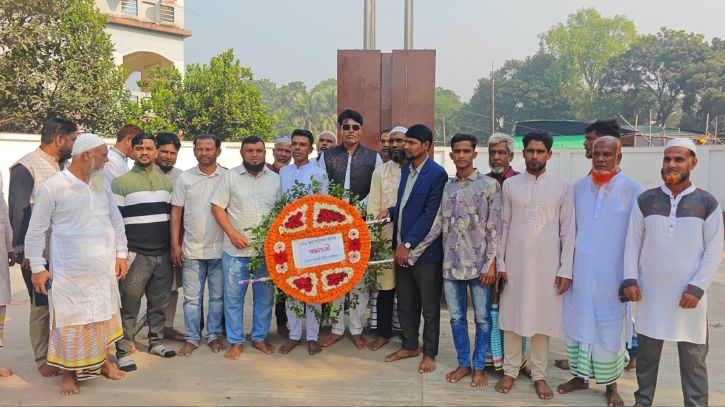 বক্তাবলীর গণহত্যা দিবসে শহিদদের প্রতি বিএনপির শ্রদ্ধা