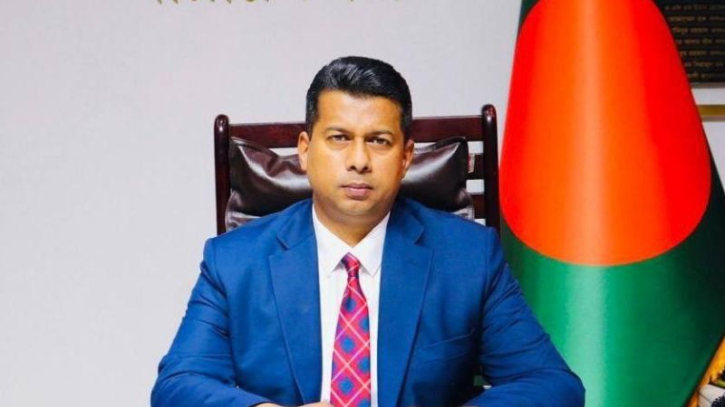 কাজের স্বীকৃতি স্বরূপ ’প্রাইজ পোস্টিং’ পেলেন বিদায়ী ডিসি 