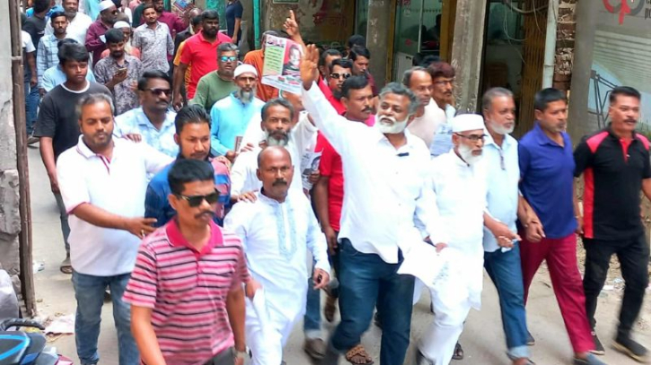 ধানের শীষে ভোট প্রার্থনা করে খোরশেদের গণসংযোগ